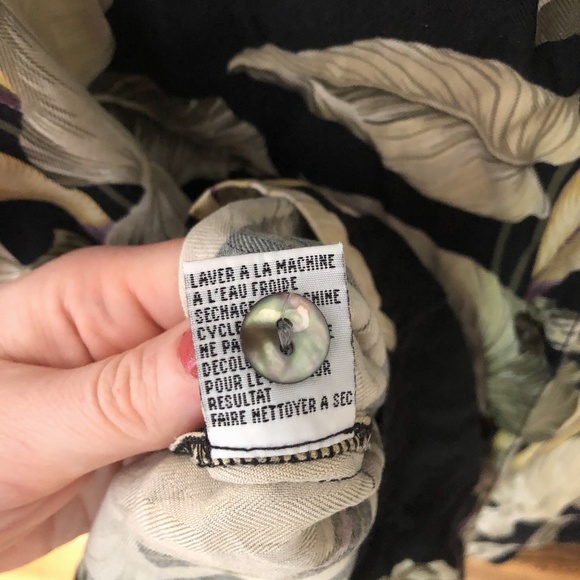 VINTAGE TOMMY BAHAMA Floral Silk Button-down - Picture 8 of 9